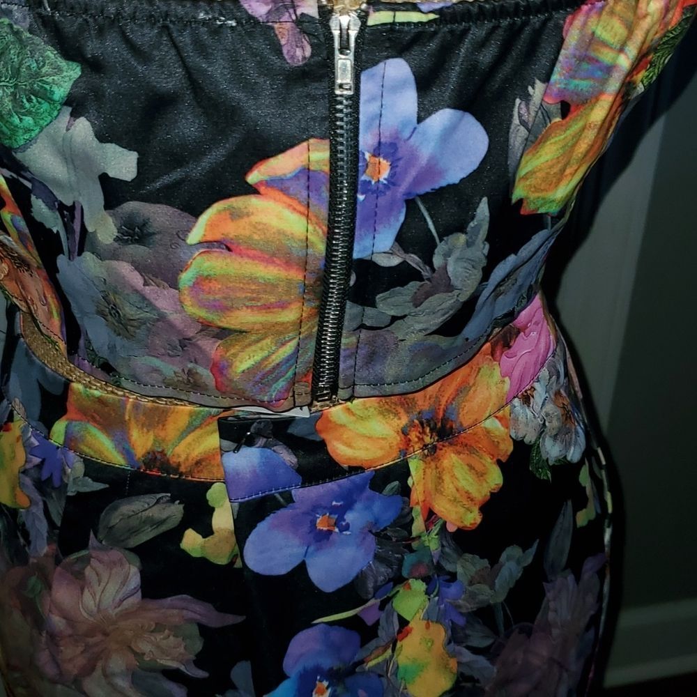 2pc Pant set  - Picture 6 of 9